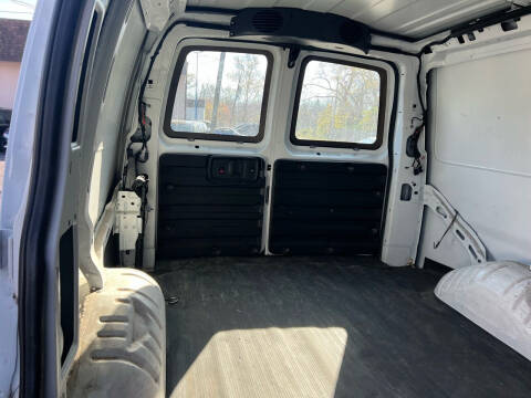 2019 GMC Savana 2500