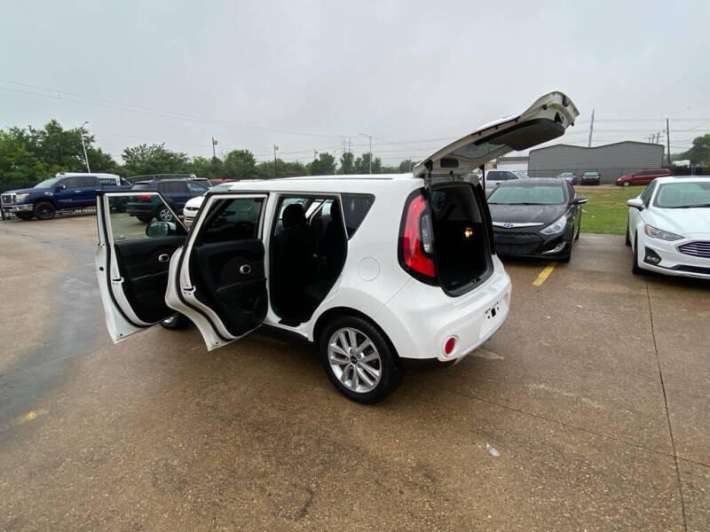 2018 Kia Soul +