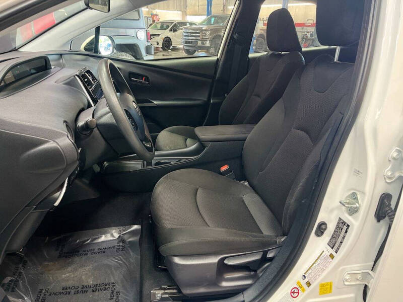 2020 Toyota Prius LE AWD-e
