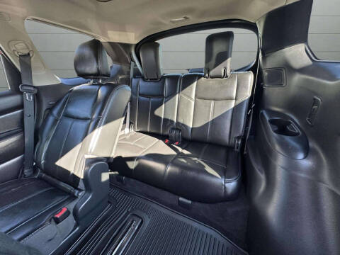 2017 Nissan Pathfinder SL