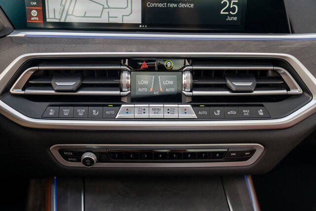 2022 BMW X5 23
