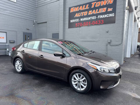 2017 Kia Forte for sale at Small Town Auto Sales Inc. in Hazleton PA