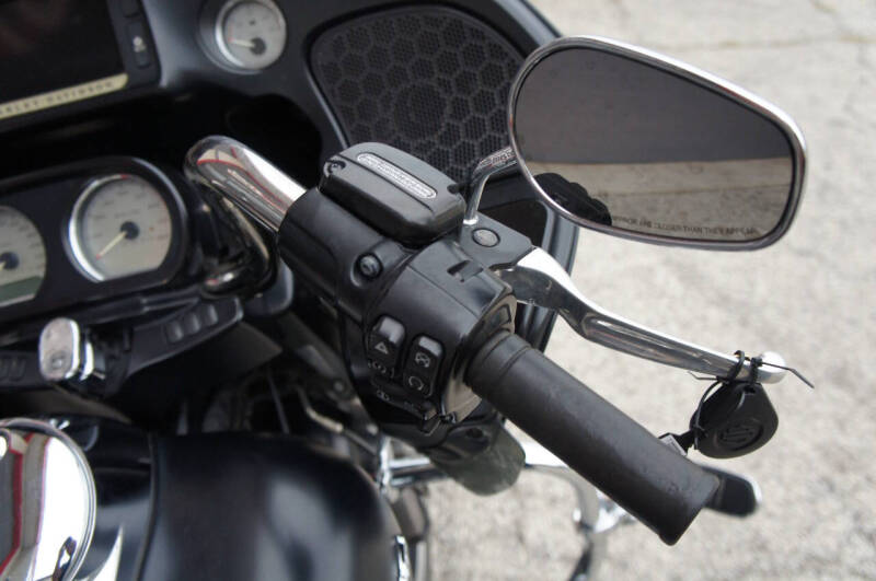 2017 Harley-Davidson Road Glide Special