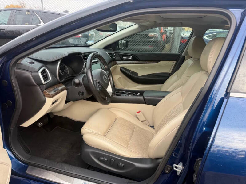 2017 Nissan Maxima Platinum