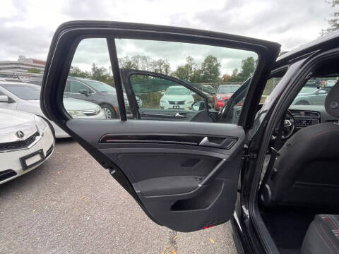 2017 Volkswagen Golf GTI S