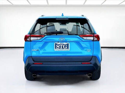 2021 Toyota RAV4 XLE