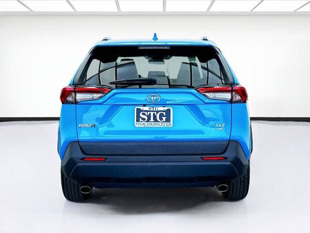 2021 Toyota RAV4 XLE