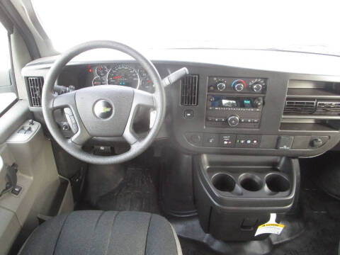 2025 Chevrolet Express 2500