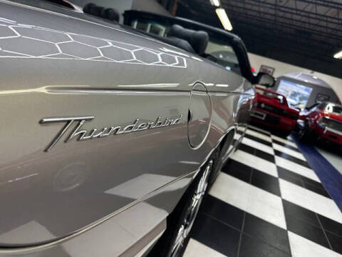 2004 Ford Thunderbird Deluxe