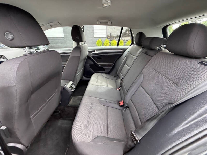 2019 Volkswagen e-Golf SE