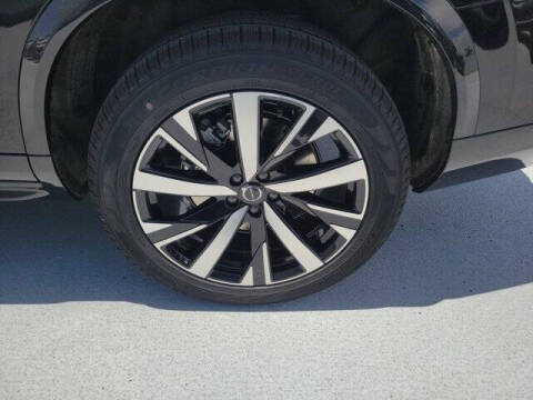 2026 Volvo XC90 B5 Core