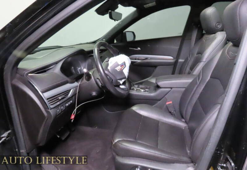 2019 Cadillac XT4 Premium Luxury