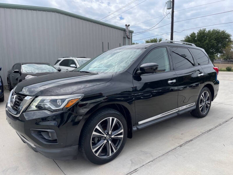 2017 Nissan Pathfinder Platinum