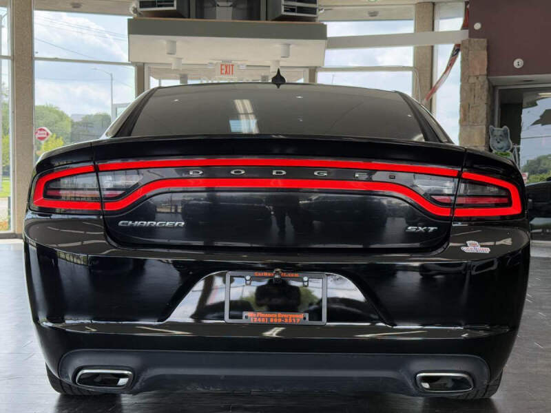 2017 Dodge Charger SXT