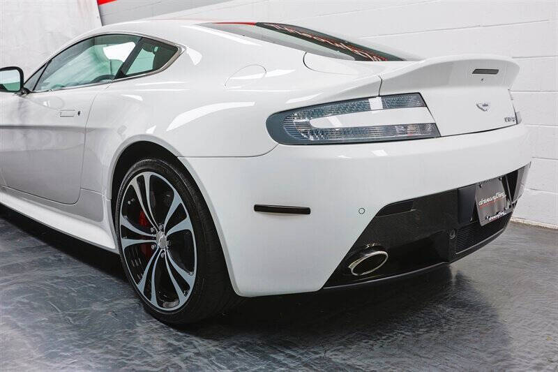 2011 Aston Martin V12 Vantage