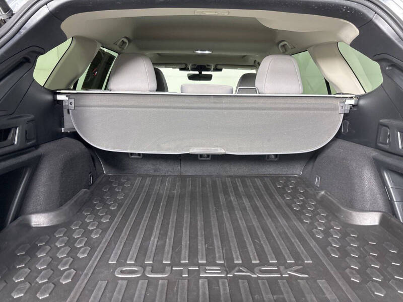 2023 Subaru Outback Premium