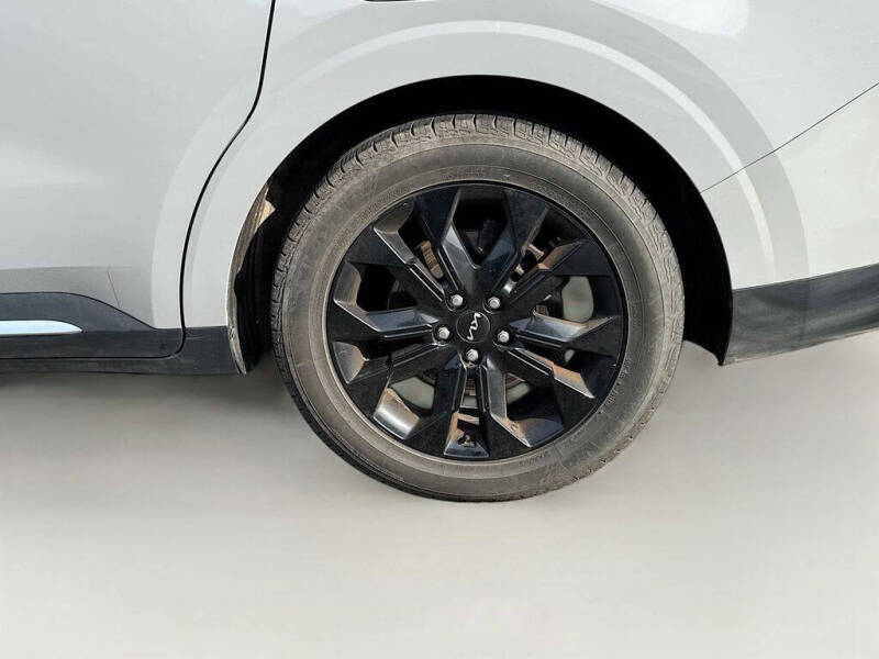 2022 Kia Carnival SX