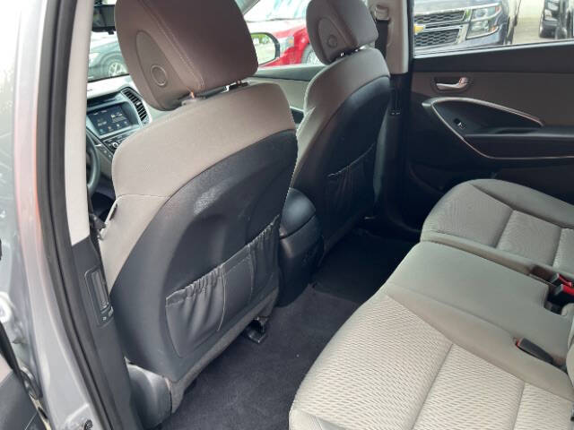 2017 Hyundai Santa Fe SE