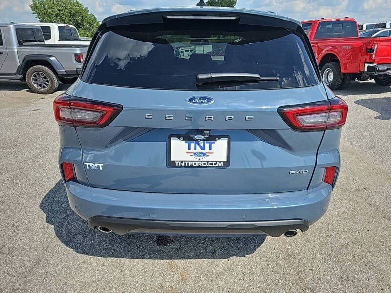 2024 Ford Escape ST-Line Elite