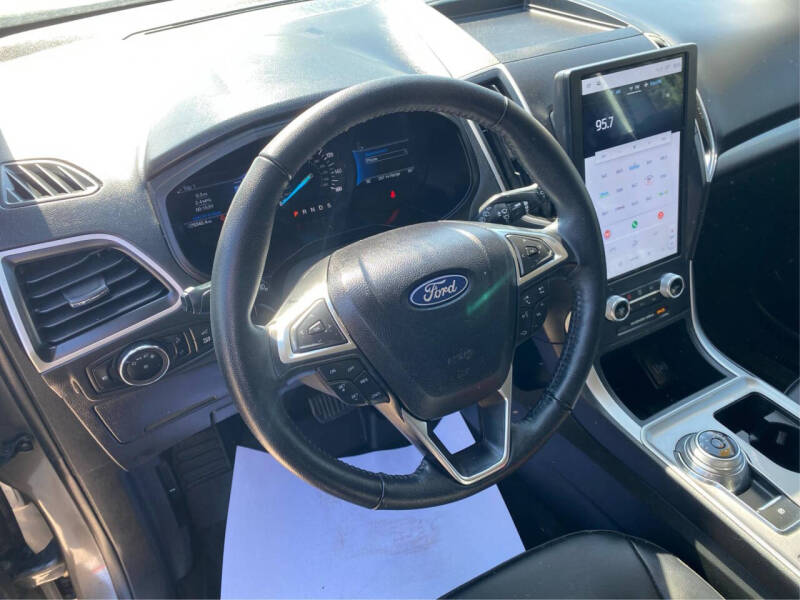2024 Ford Edge