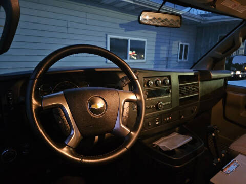 2017 Chevrolet Express 2500