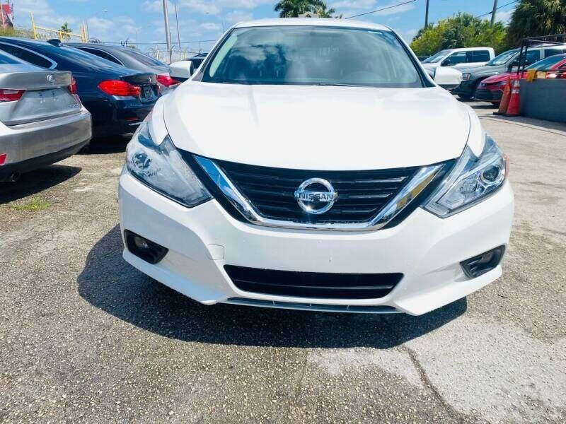 2018 Nissan Altima for sale at 33 Auto Sales Miami in Miami, FL