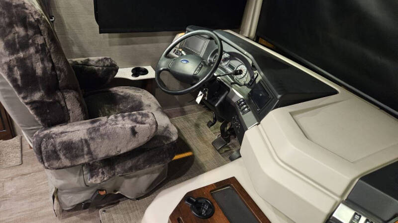 2018 Fleetwood Bounder