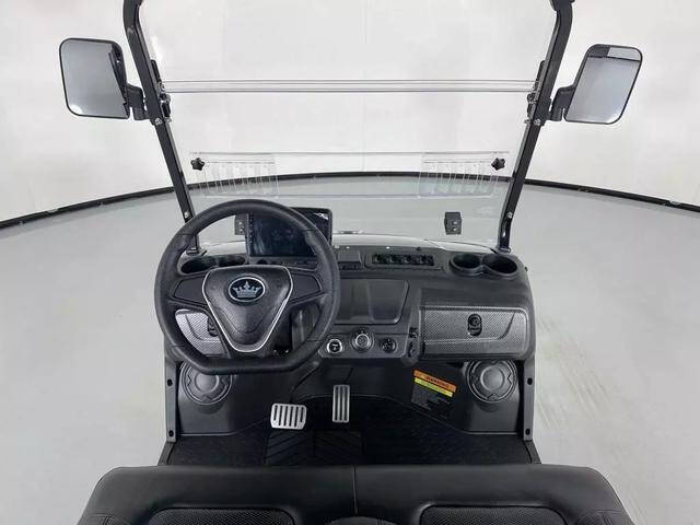 2025 Evolution MAVERICK 4 PLUS