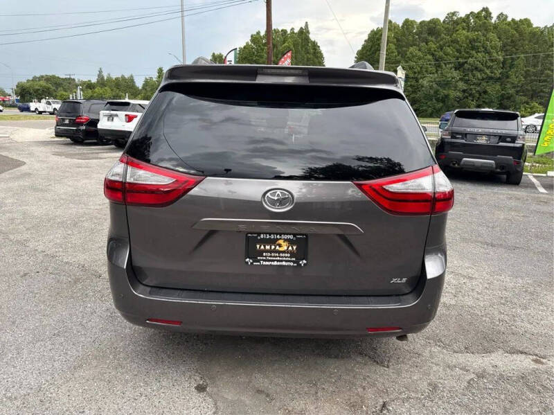2015 Toyota Sienna