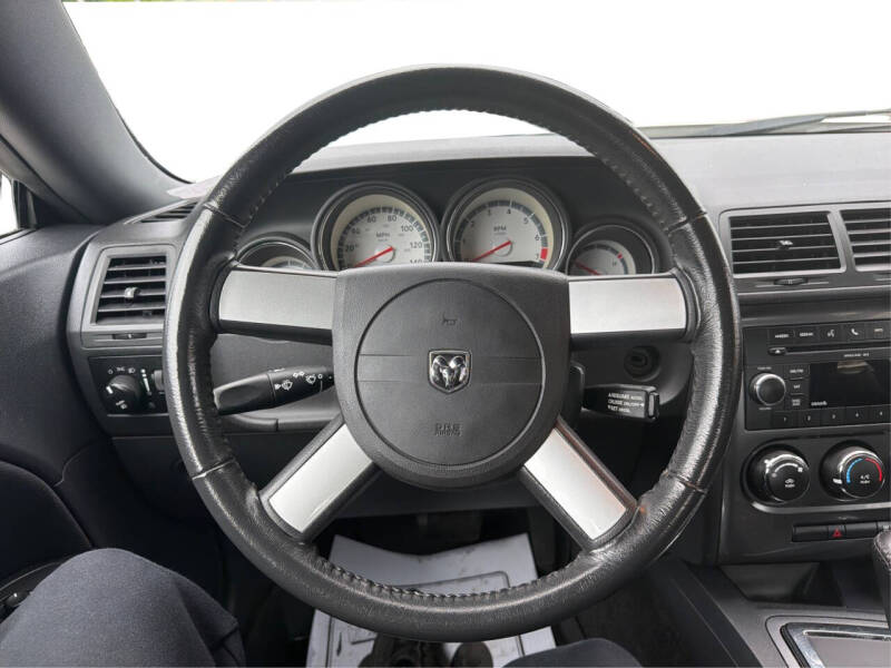 2010 Dodge Challenger SE