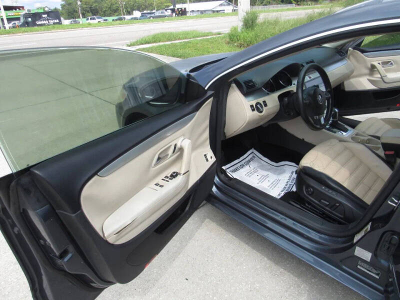 2010 Volkswagen CC Luxury