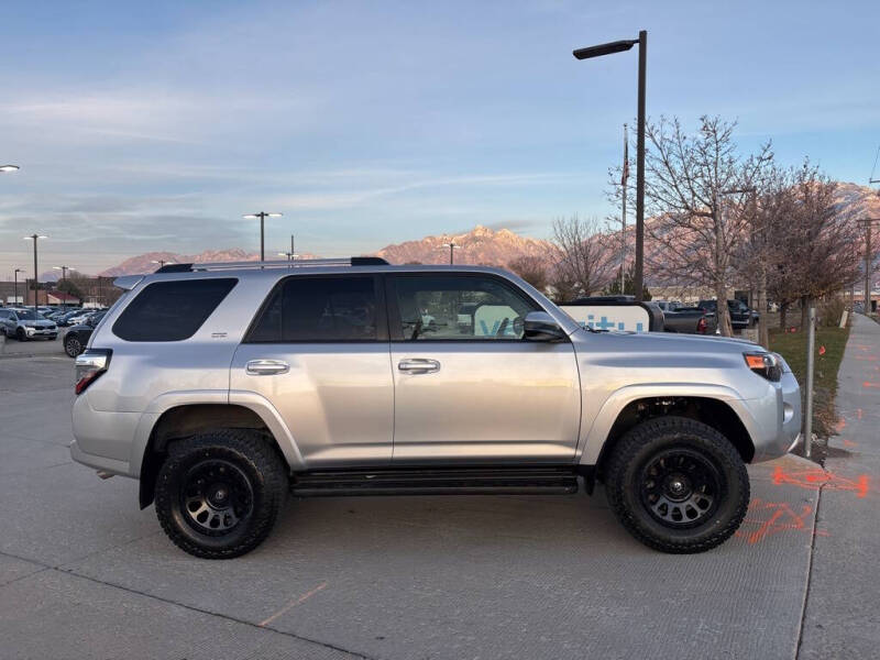 2024 Toyota 4Runner SR5