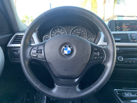 2014 BMW 3 Series 320i