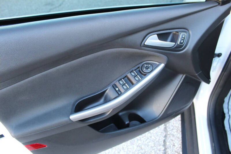 2016 Ford Focus Titanium