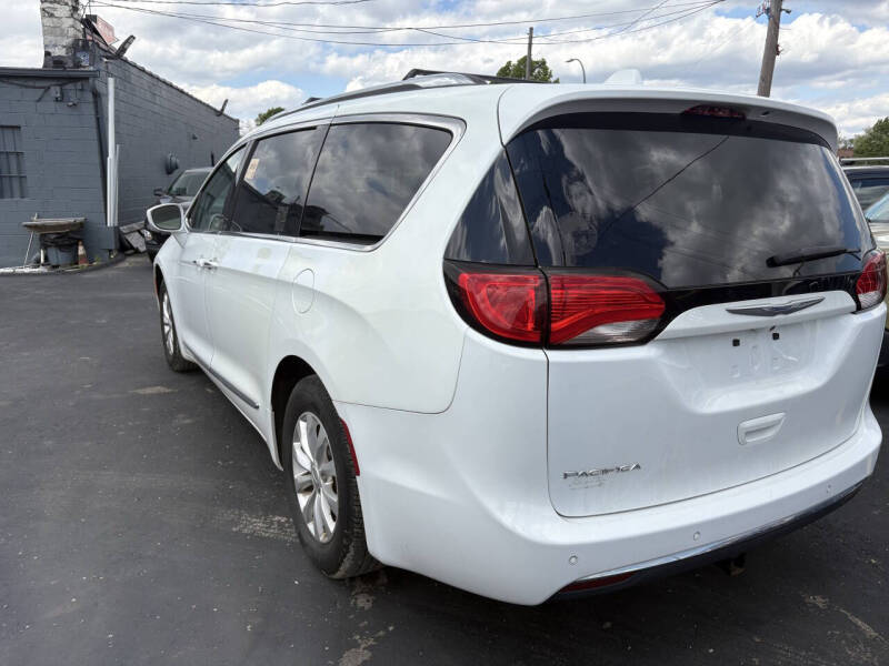 2018 Chrysler Pacifica Touring L