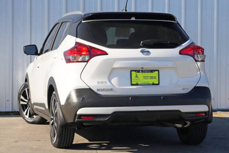 2020 Nissan Kicks SR