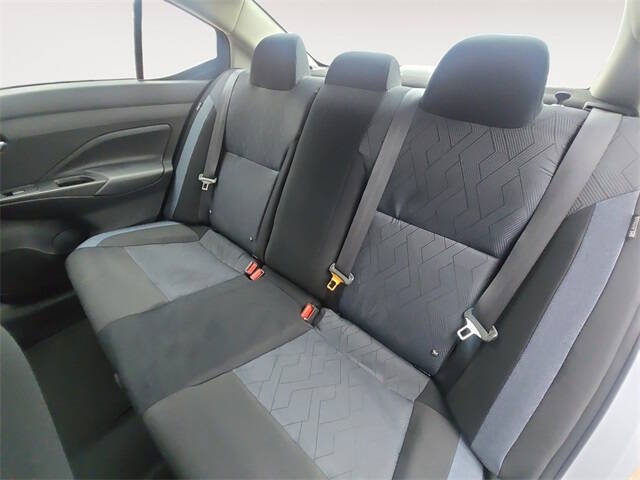 2025 Nissan Versa SV