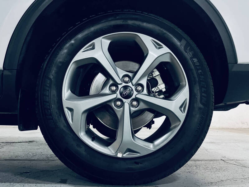 2025 Ford Escape ST-Line Select