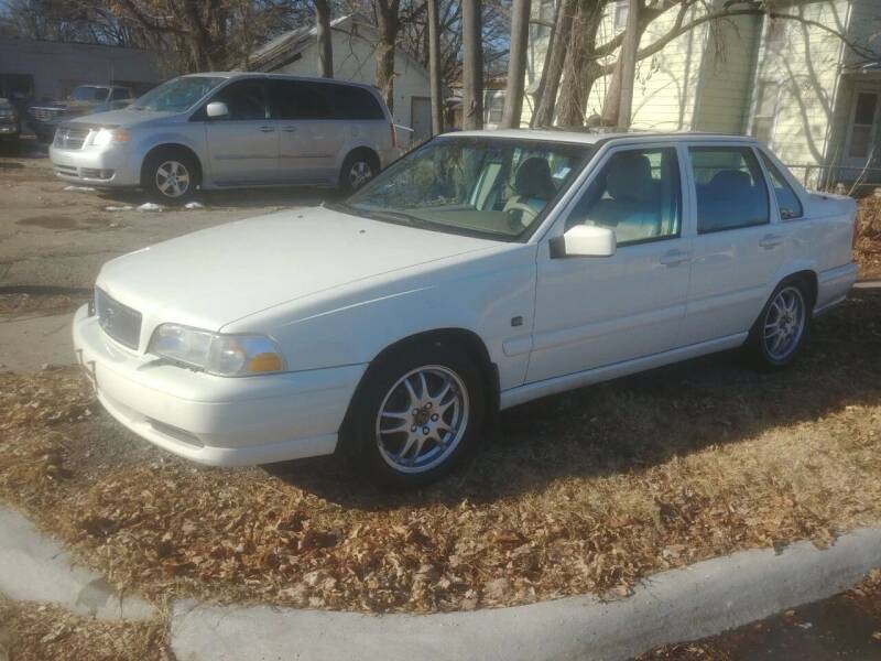 2000 Volvo S70 for sale at D & D Auto Sales in Topeka KS
