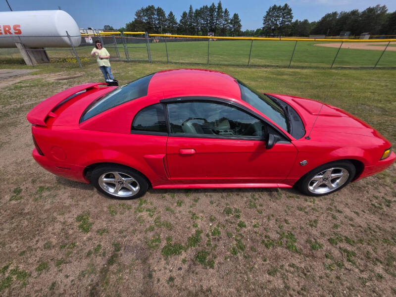 2004 Ford Mustang GT Deluxe