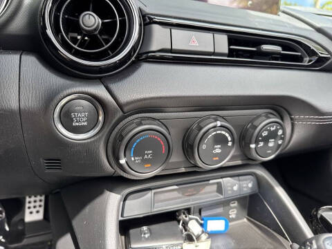 2026 Mazda MX-5 Miata Club