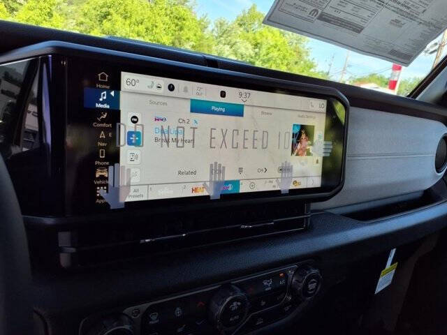 2025 Jeep Gladiator Willys