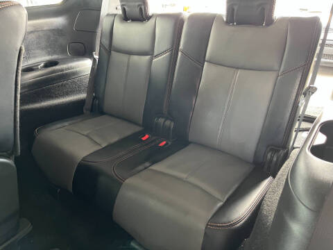 2019 Nissan Pathfinder SL