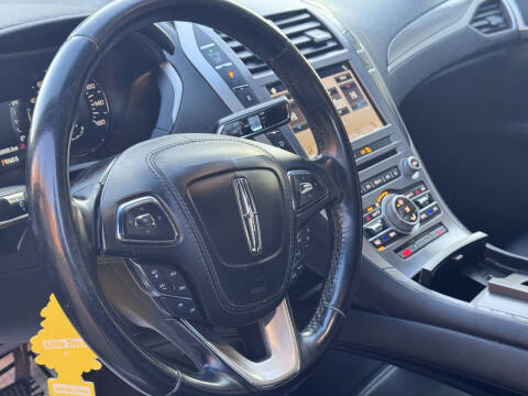 2017 Lincoln MKZ Premiere