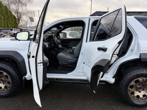 2025 Toyota 4Runner Trailhunter HV