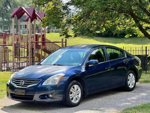 2010 Nissan Altima for sale at ARCH AUTO SALES in Saint Louis MO