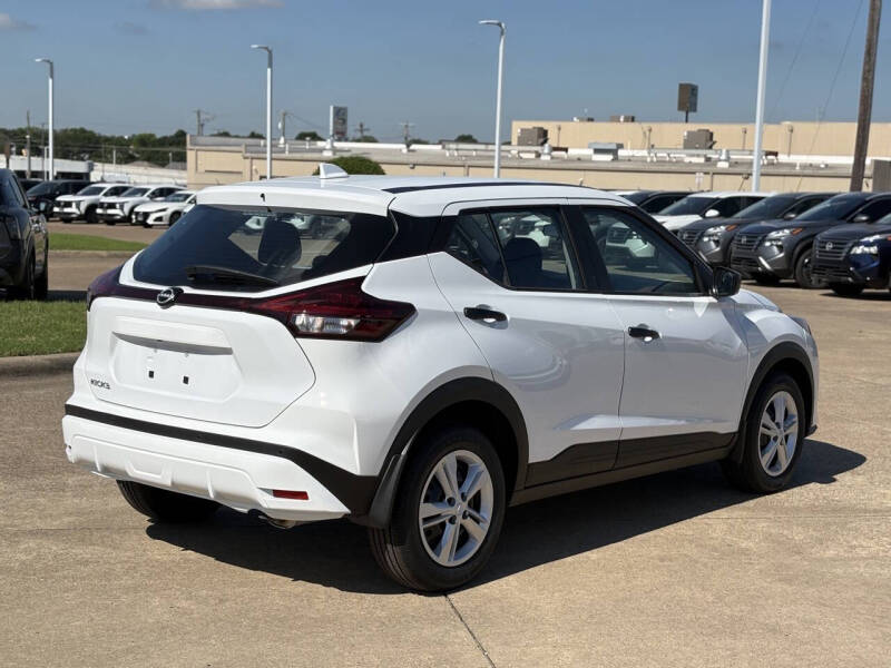 2025 Nissan Kicks Play S