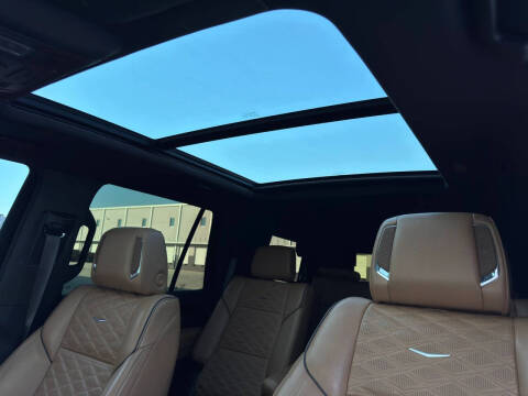 2023 Cadillac Escalade Sport