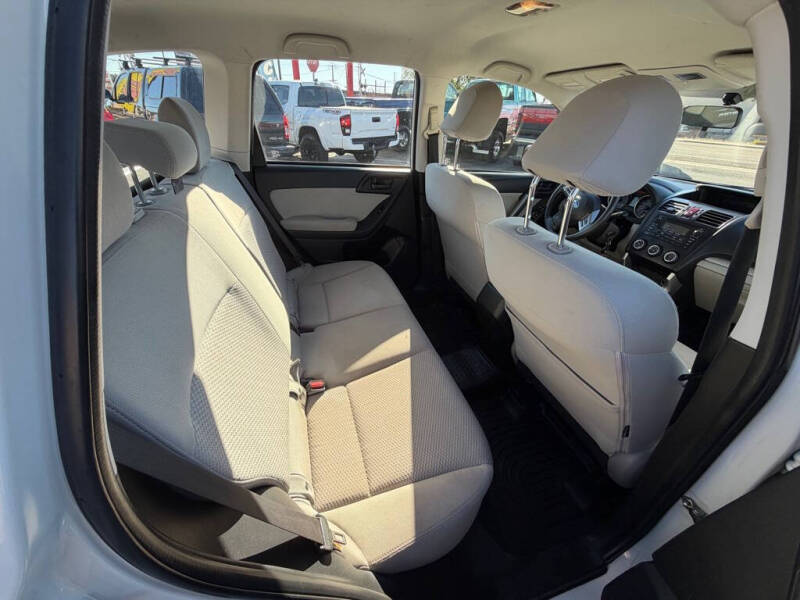 2014 Subaru Forester 2.5i