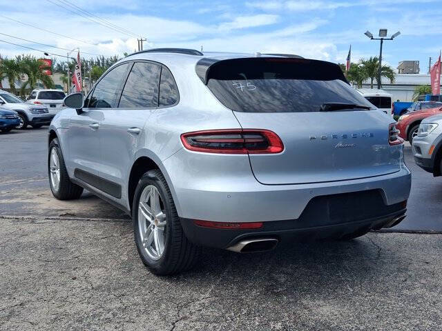 2017 Porsche Macan